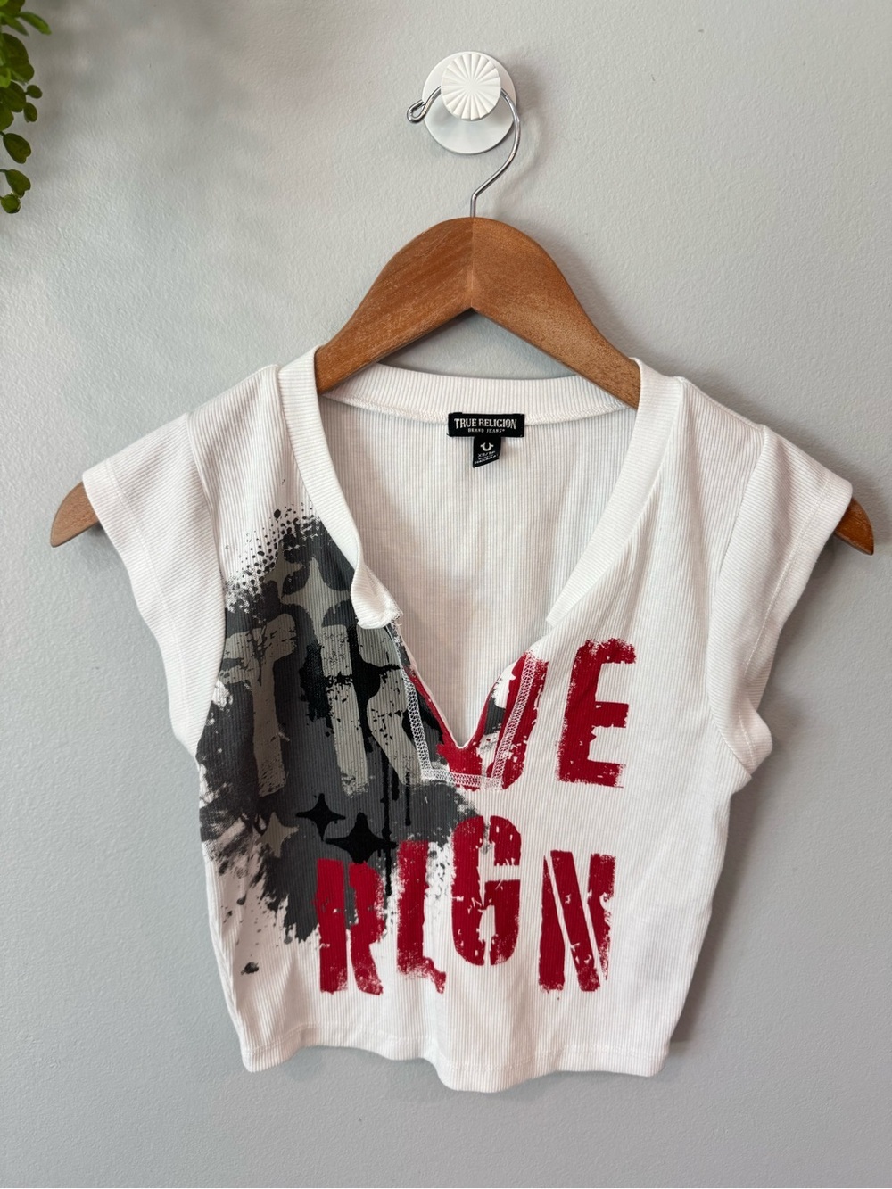 True Religion White Short Sleeve Graphic Tee with Red and Gray Print Xs